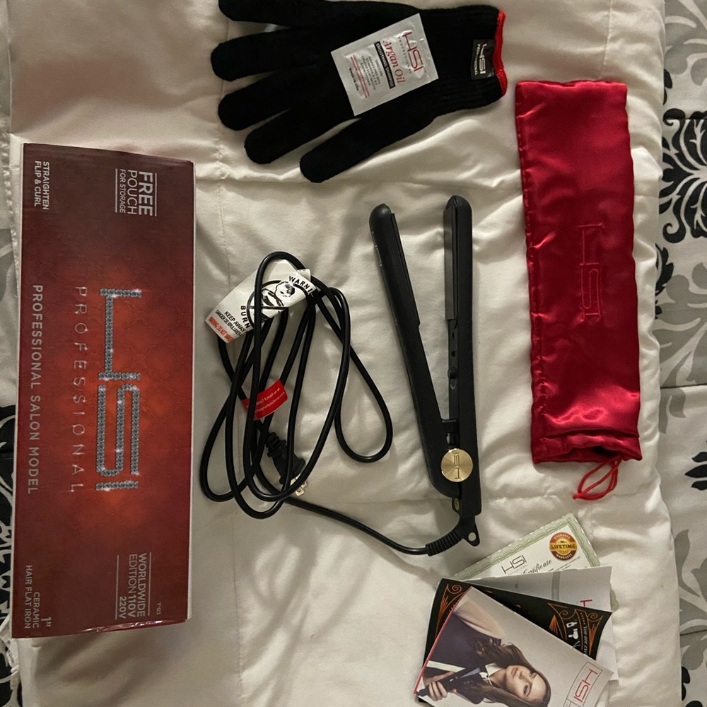 HSI Professional hair straightener